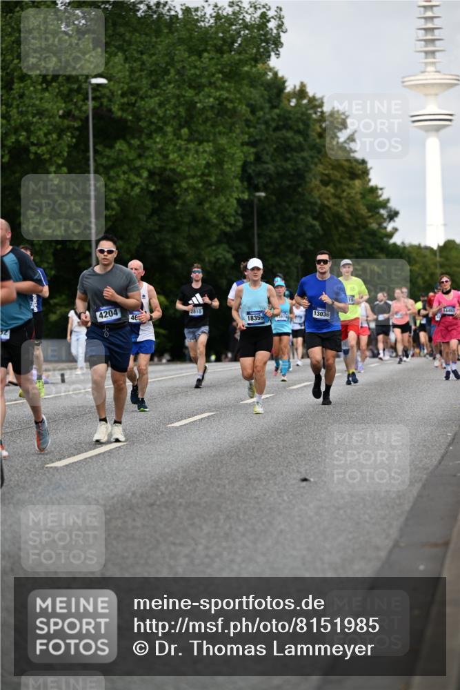 29.06.2025 - hella hamburg halbmarathon Dr. Thomas Lammeyer http://msf.ph/oto/8151985 29.06.2025 10:07:10 Kennedybrücke 1135, 1138, 1414, 1482, 1702, 2619, 2712, 2780, 2810, 3630, 4066, 4204, 4613, 4665, 5734, 6208, 6815, 7869, 7888, 8481, 8483, 8624, 9439, 10128 meine-sportfotos.de