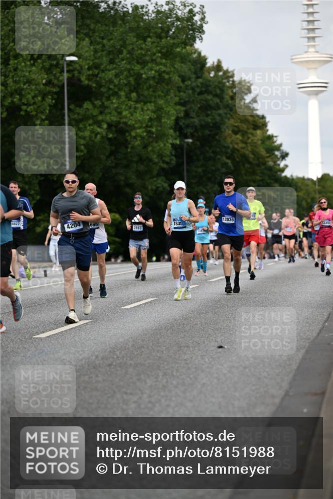 29.06.2025 - hella hamburg halbmarathon Dr. Thomas Lammeyer http://msf.ph/oto/8151988 29.06.2025 10:07:10 Kennedybrücke 1135, 1138, 1414, 1482, 1702, 2619, 2712, 2780, 2810, 3630, 4066, 4204, 4613, 4665, 5734, 6208, 6815, 7869, 7888, 8481, 8483, 8624, 9439, 10128 meine-sportfotos.de