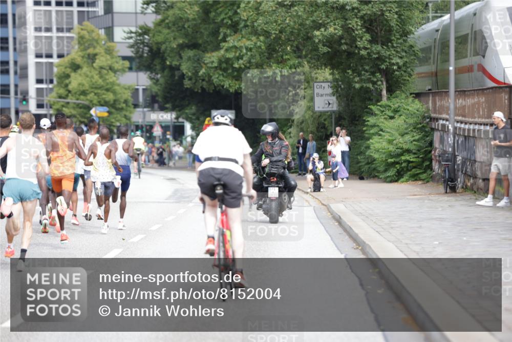 29.06.2025 - hella hamburg halbmarathon Jannik Wohlers http://msf.ph/oto/8152004 29.06.2025 09:31:07 Lombardsbrücke 1, 2, 4, 5, 6, 7, 8, 9, 10, 11, 13, 16, 22, 23, 25, 59 meine-sportfotos.de