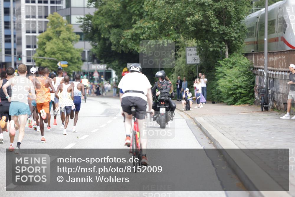 29.06.2025 - hella hamburg halbmarathon Jannik Wohlers http://msf.ph/oto/8152009 29.06.2025 09:31:07 Lombardsbrücke 1, 2, 4, 5, 6, 7, 8, 9, 10, 11, 13, 16, 22, 23, 25, 59 meine-sportfotos.de