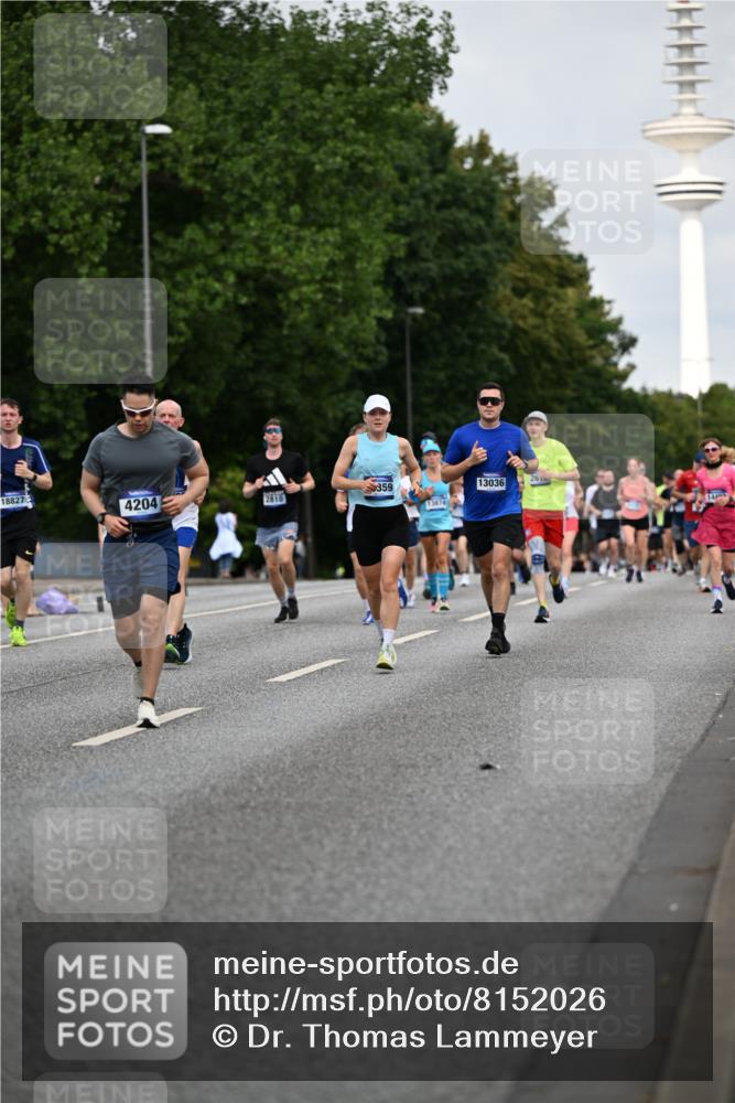 29.06.2025 - hella hamburg halbmarathon Dr. Thomas Lammeyer http://msf.ph/oto/8152026 29.06.2025 10:07:10 Kennedybrücke 1135, 1138, 1414, 1482, 1702, 2619, 2712, 2780, 2810, 3630, 4066, 4204, 4613, 4665, 5734, 6208, 6815, 7869, 7888, 8481, 8483, 8624, 9439, 10128 meine-sportfotos.de
