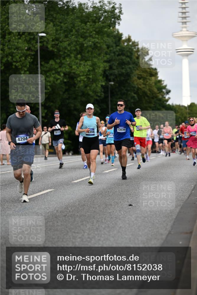 29.06.2025 - hella hamburg halbmarathon Dr. Thomas Lammeyer http://msf.ph/oto/8152038 29.06.2025 10:07:11 Kennedybrücke 1135, 1138, 1482, 1702, 2619, 2712, 2780, 2810, 3630, 4066, 4204, 4613, 4665, 5734, 6208, 6815, 7869, 7888, 8481, 8483, 8624, 9439, 10128 meine-sportfotos.de