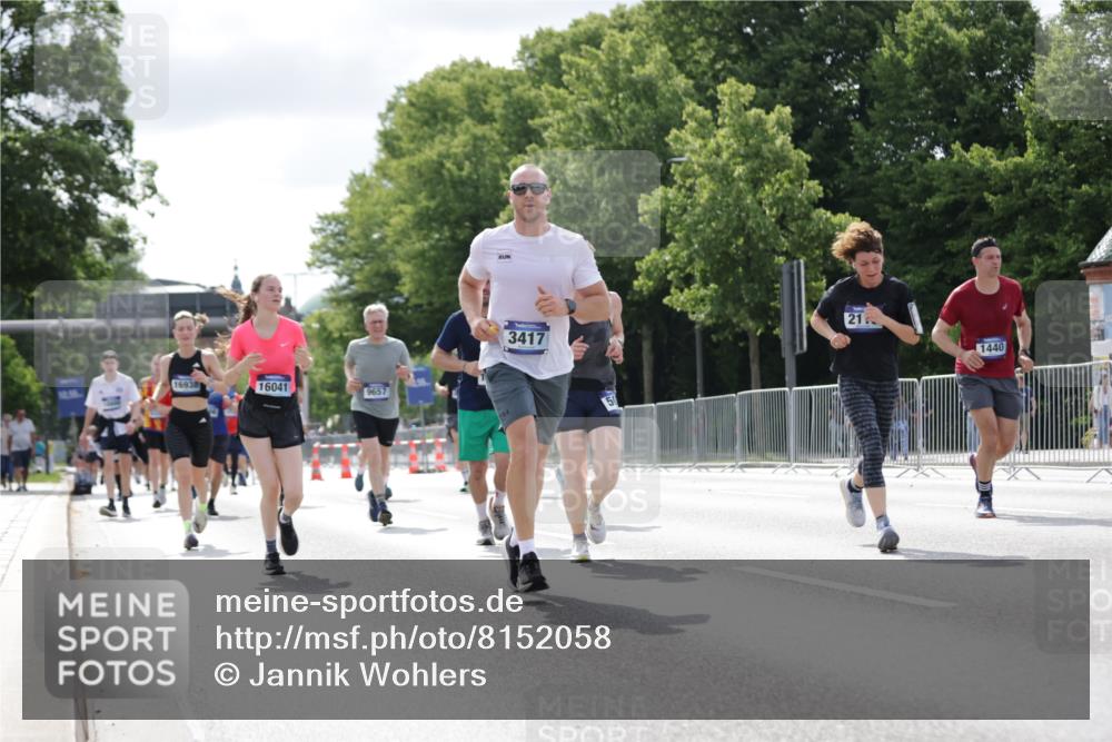 29.06.2025 - hella hamburg halbmarathon Jannik Wohlers http://msf.ph/oto/8152058 29.06.2025 10:15:06 Lombardsbrücke 1440, 2110, 2720, 2989, 3417, 4466, 4492, 4494, 5069, 5271, 5739, 6376, 6576, 7452, 7809, 7810, 8256, 9307, 9423, 9657, 9997, 10775, 10858, 12457, 12521, 12524, 13197, 13453, 13500, 14413, 14552, 15150, 15307, 15740, 16040, 16041, 16938, 17949, 18203, 18252, 19027 meine-sportfotos.de