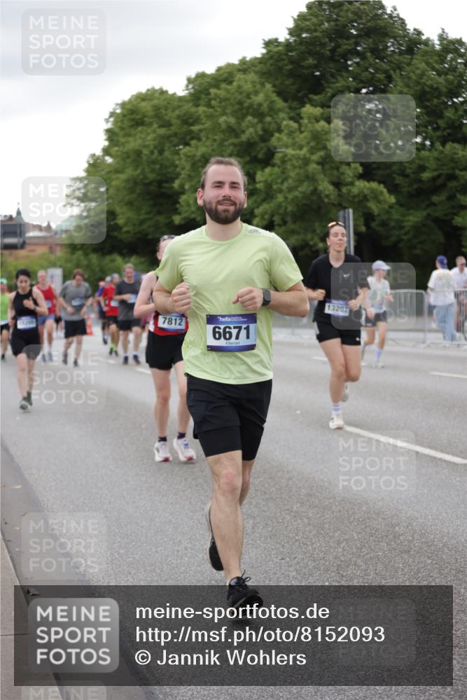 29.06.2025 - hella hamburg halbmarathon Jannik Wohlers http://msf.ph/oto/8152093 29.06.2025 10:52:01 Lombardsbrücke 2420, 2528, 3645, 4815, 5262, 5360, 6386, 6403, 6404, 6406, 6671, 7690, 7691, 7735, 7812, 9068, 9070, 9103, 9368, 9731, 10080, 10296, 10392, 10634, 10884, 10928, 11084, 11297, 11736, 11899, 11974, 12089, 12247, 12546, 12558, 13094, 13207, 13208, 13538, 13677, 14893, 15205, 16262, 16492, 16752, 16973, 17002, 17326, 17327, 18115, 18633, 18668, 18756, 18817 meine-sportfotos.de