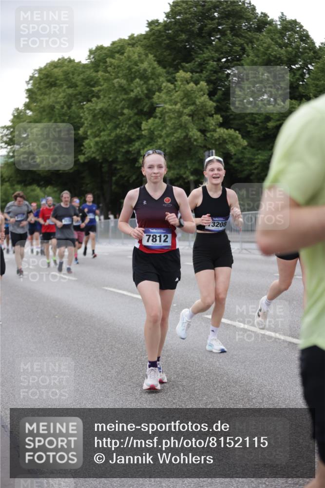 29.06.2025 - hella hamburg halbmarathon Jannik Wohlers http://msf.ph/oto/8152115 29.06.2025 10:52:02 Lombardsbrücke 2420, 2528, 2983, 3645, 4815, 5262, 5360, 6386, 6403, 6671, 7511, 7690, 7691, 7735, 7812, 9068, 9070, 9103, 9368, 9731, 10080, 10296, 10392, 10634, 10884, 10928, 11084, 11297, 11736, 11899, 11974, 12089, 12247, 12546, 12558, 13094, 13207, 13208, 13305, 13538, 13677, 14424, 14893, 15205, 16262, 16492, 16752, 16973, 17002, 17326, 17327, 18115, 18633, 18668, 18756, 18817 meine-sportfotos.de
