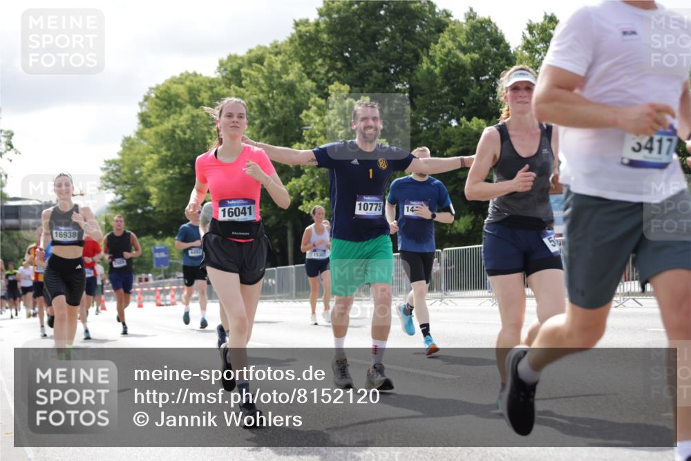 29.06.2025 - hella hamburg halbmarathon Jannik Wohlers http://msf.ph/oto/8152120 29.06.2025 10:15:08 Lombardsbrücke 1440, 2110, 2720, 2989, 3417, 4466, 4492, 4494, 5069, 5739, 6376, 6576, 7809, 7810, 9307, 9423, 9657, 9997, 10108, 10775, 10858, 12457, 12521, 13197, 13453, 13500, 14413, 14552, 14630, 15150, 15307, 15740, 16040, 16041, 16938, 17949, 18150, 18203, 18252, 19027 meine-sportfotos.de