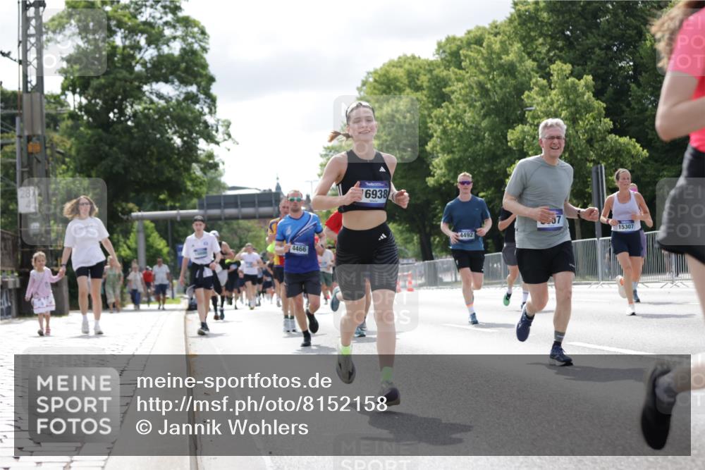 29.06.2025 - hella hamburg halbmarathon Jannik Wohlers http://msf.ph/oto/8152158 29.06.2025 10:15:09 Lombardsbrücke 1440, 2110, 2720, 2989, 3417, 4466, 4492, 4494, 5069, 5739, 6376, 6576, 7809, 7810, 9192, 9307, 9423, 9657, 10108, 10775, 10858, 12457, 12521, 13197, 13453, 13500, 14413, 14552, 14630, 15150, 15307, 15740, 16040, 16041, 16938, 17949, 18150, 18203, 18252, 19027 meine-sportfotos.de