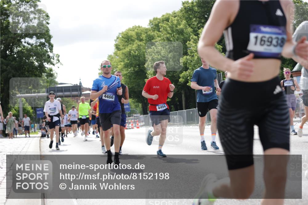 29.06.2025 - hella hamburg halbmarathon Jannik Wohlers http://msf.ph/oto/8152198 29.06.2025 10:15:11 Lombardsbrücke 1440, 2110, 2720, 2989, 3417, 4007, 4466, 4492, 4494, 5069, 5739, 6376, 6576, 7809, 9192, 9307, 9423, 9657, 10108, 10775, 10858, 12457, 12521, 13197, 13453, 13500, 13818, 14413, 14550, 14552, 14630, 15307, 16040, 16041, 16938, 17350, 17949, 18150, 18203, 18252 meine-sportfotos.de