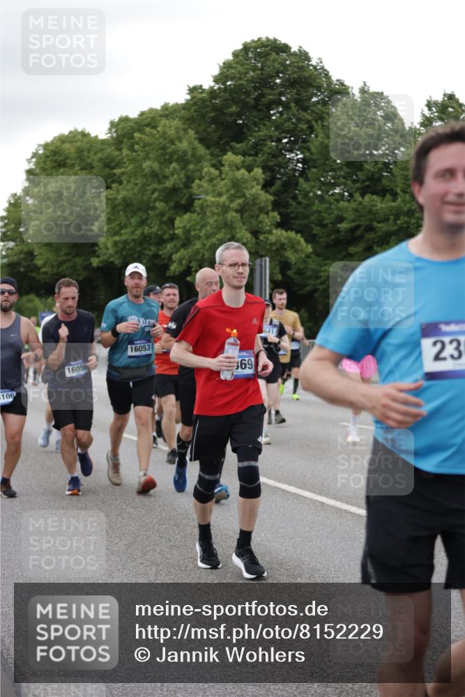 29.06.2025 - hella hamburg halbmarathon Jannik Wohlers http://msf.ph/oto/8152229 29.06.2025 10:52:18 Lombardsbrücke 1369, 1826, 2146, 2362, 2420, 2983, 3140, 3227, 4591, 4729, 5360, 7032, 7511, 7737, 8641, 9068, 9070, 10055, 10392, 10600, 10879, 10928, 10981, 12994, 13305, 14009, 14424, 14643, 14704, 14827, 14897, 15438, 15439, 15447, 15867, 15906, 16053, 16056, 16794, 16984, 17002, 17050, 17359, 17896, 18106, 18205, 18645, 18751, 18997, 19063, 19097 meine-sportfotos.de