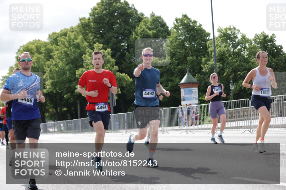 29.06.2025 - hella hamburg halbmarathon Jannik Wohlers http://msf.ph/oto/8152243 29.06.2025 10:15:11 Lombardsbrücke 1440, 2110, 2720, 2989, 3417, 4007, 4466, 4492, 4494, 5069, 5739, 6376, 6576, 7809, 9192, 9307, 9423, 9657, 10108, 10775, 10858, 12457, 12521, 13197, 13453, 13500, 13818, 14413, 14550, 14552, 14630, 15307, 16040, 16041, 16938, 17350, 17949, 18150, 18203, 18252 meine-sportfotos.de