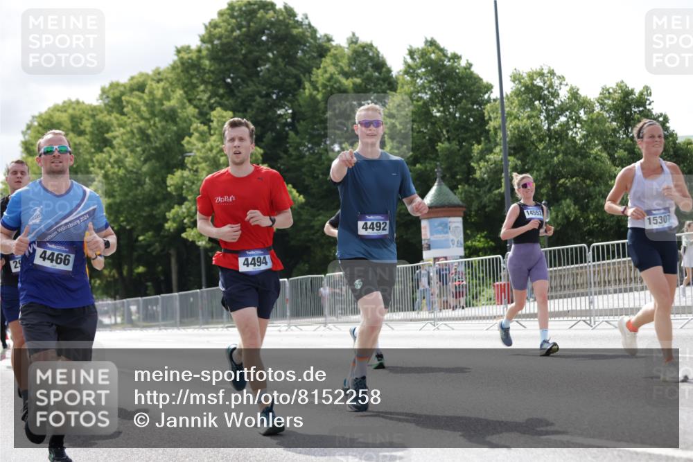 29.06.2025 - hella hamburg halbmarathon Jannik Wohlers http://msf.ph/oto/8152258 29.06.2025 10:15:12 Lombardsbrücke 1440, 2110, 2720, 2989, 3417, 4007, 4466, 4492, 4494, 5069, 5739, 6376, 6576, 9192, 9307, 9423, 9657, 10108, 10775, 10858, 12457, 12521, 13179, 13197, 13818, 13951, 14413, 14550, 14552, 14630, 15307, 15570, 16040, 16041, 16938, 17350, 17949, 18150, 18203, 18252 meine-sportfotos.de