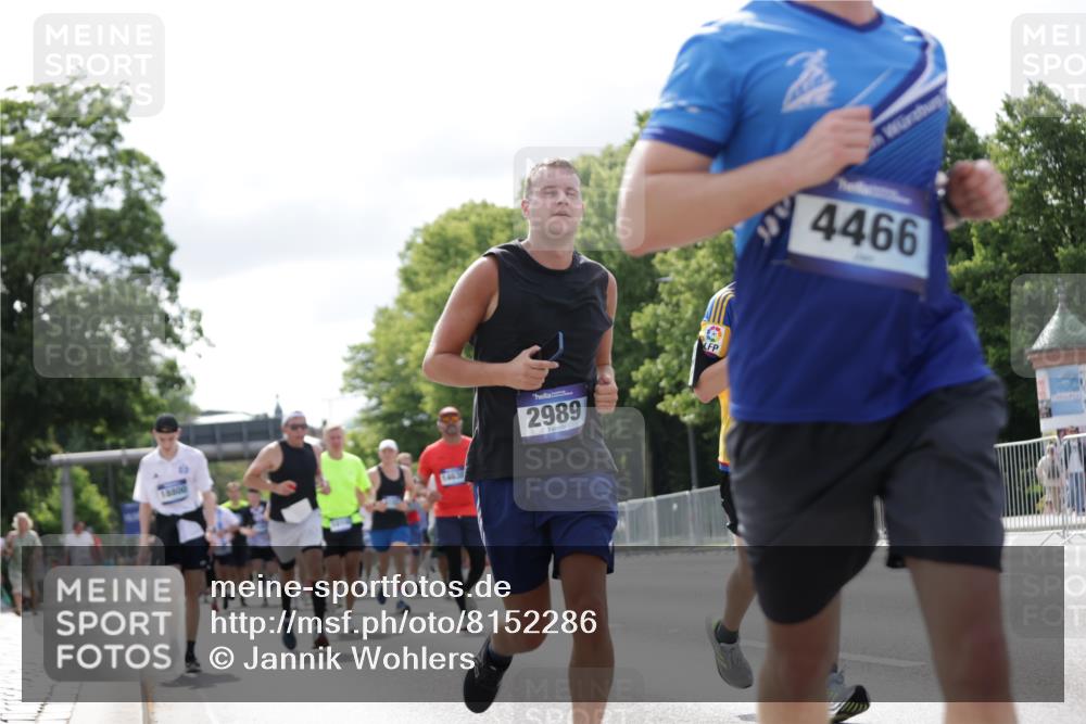 29.06.2025 - hella hamburg halbmarathon Jannik Wohlers http://msf.ph/oto/8152286 29.06.2025 10:15:13 Lombardsbrücke 1440, 2110, 2720, 2989, 3417, 4007, 4466, 4492, 4494, 5069, 5739, 6376, 6576, 9192, 9657, 10108, 10775, 10858, 12457, 12521, 13179, 13197, 13818, 13951, 14413, 14423, 14550, 14552, 14630, 15307, 15570, 15710, 15988, 16040, 16041, 16923, 16938, 17350, 18150, 18203, 18252, 18957 meine-sportfotos.de