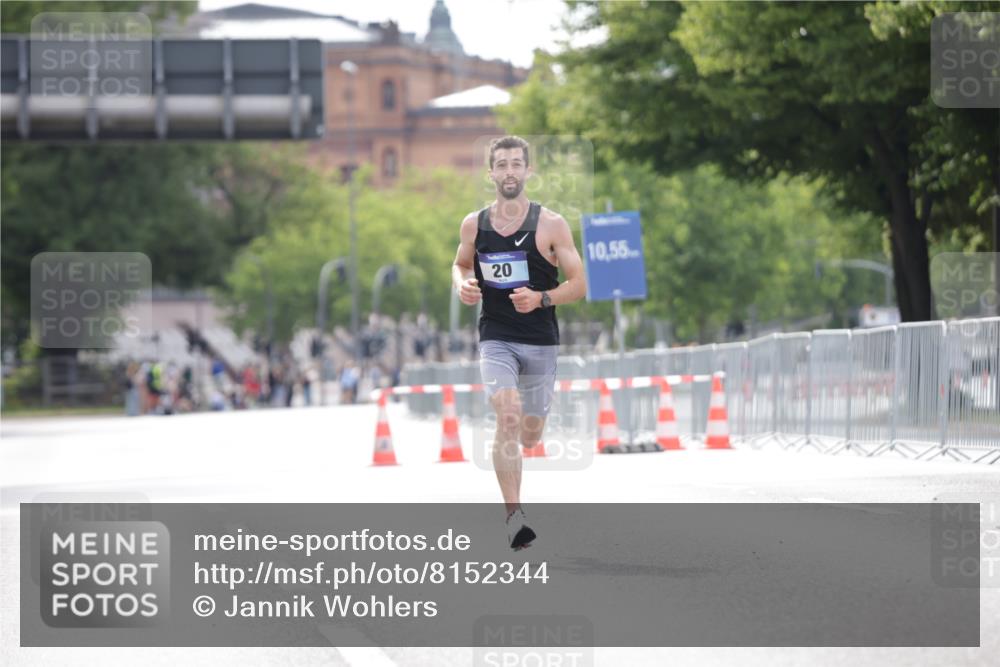 29.06.2025 - hella hamburg halbmarathon Jannik Wohlers http://msf.ph/oto/8152344 29.06.2025 09:31:20 Lombardsbrücke 15, 20, 58 meine-sportfotos.de