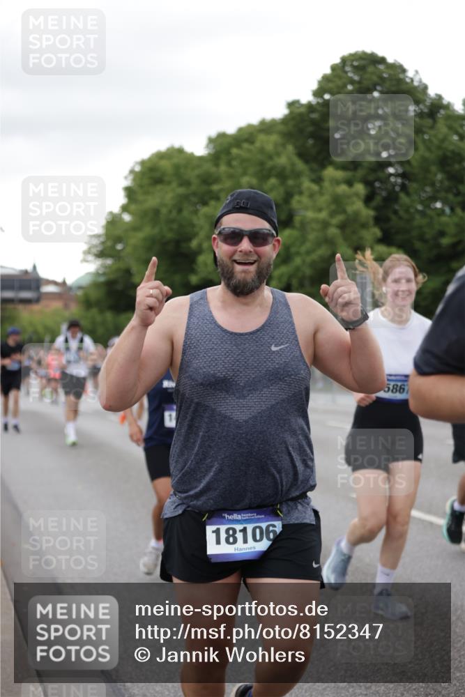 29.06.2025 - hella hamburg halbmarathon Jannik Wohlers http://msf.ph/oto/8152347 29.06.2025 10:52:21 Lombardsbrücke 1369, 1826, 2146, 2362, 2701, 2983, 3140, 3227, 4591, 4729, 7032, 7511, 7737, 8641, 9068, 9070, 9545, 10055, 10600, 10879, 10928, 10981, 11919, 12127, 12128, 12994, 13305, 14009, 14424, 14643, 14704, 14827, 14897, 15438, 15439, 15447, 15867, 15906, 16053, 16056, 16794, 16984, 17002, 17050, 17359, 17896, 18106, 18205, 18645, 18751, 18997, 19063, 19097 meine-sportfotos.de