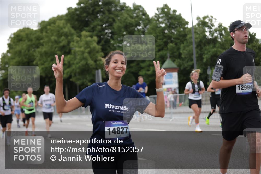 29.06.2025 - hella hamburg halbmarathon Jannik Wohlers http://msf.ph/oto/8152357 29.06.2025 10:52:22 Lombardsbrücke 1369, 1826, 2146, 2362, 2701, 2983, 3140, 3227, 4591, 4729, 7032, 7511, 7737, 8641, 9070, 9545, 10055, 10600, 10879, 10981, 11919, 12127, 12128, 12994, 13305, 14009, 14424, 14643, 14704, 14827, 14897, 15438, 15439, 15447, 15867, 15906, 16053, 16056, 16794, 16984, 17002, 17050, 17359, 17896, 18106, 18205, 18645, 18751, 18997, 19063, 19097 meine-sportfotos.de
