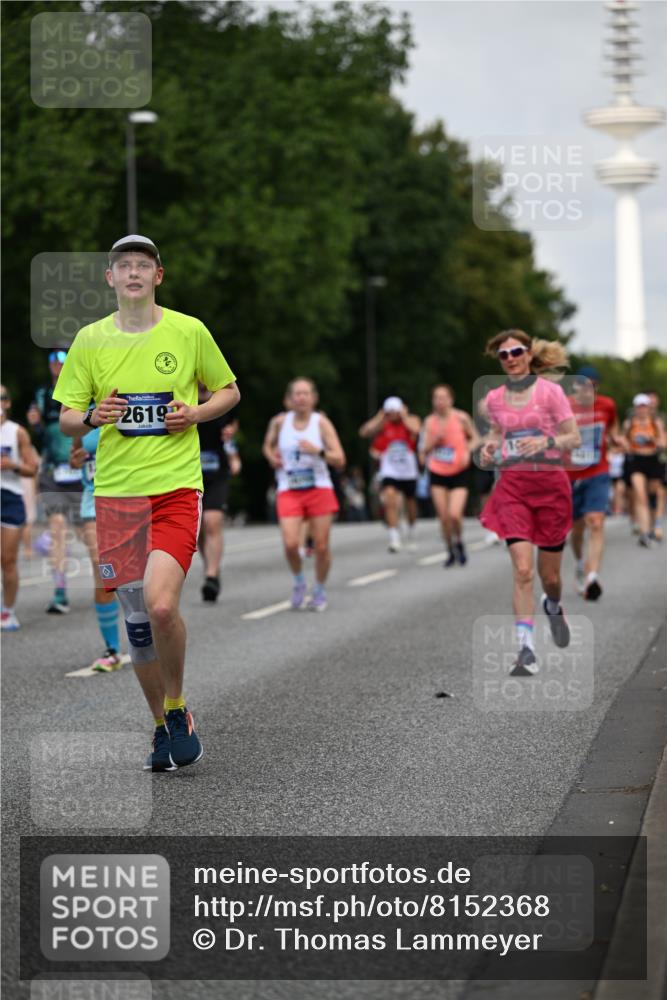 29.06.2025 - hella hamburg halbmarathon Dr. Thomas Lammeyer http://msf.ph/oto/8152368 29.06.2025 10:07:17 Kennedybrücke 1114, 1135, 1138, 1482, 1702, 2619, 2712, 2780, 2782, 2810, 3572, 3630, 4066, 4204, 4613, 4665, 5734, 6208, 7210, 7211, 7290, 7869, 7888, 8481, 8624, 9439, 9554, 10128, 10824 meine-sportfotos.de