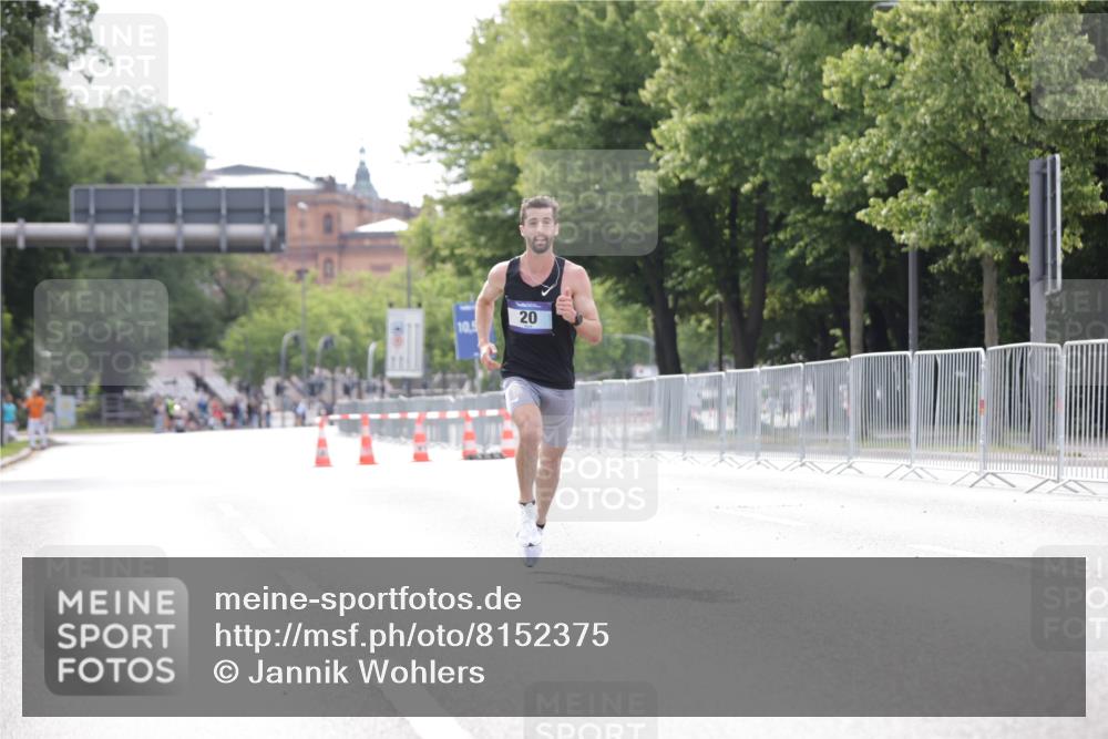 29.06.2025 - hella hamburg halbmarathon Jannik Wohlers http://msf.ph/oto/8152375 29.06.2025 09:31:21 Lombardsbrücke 15, 20, 58 meine-sportfotos.de