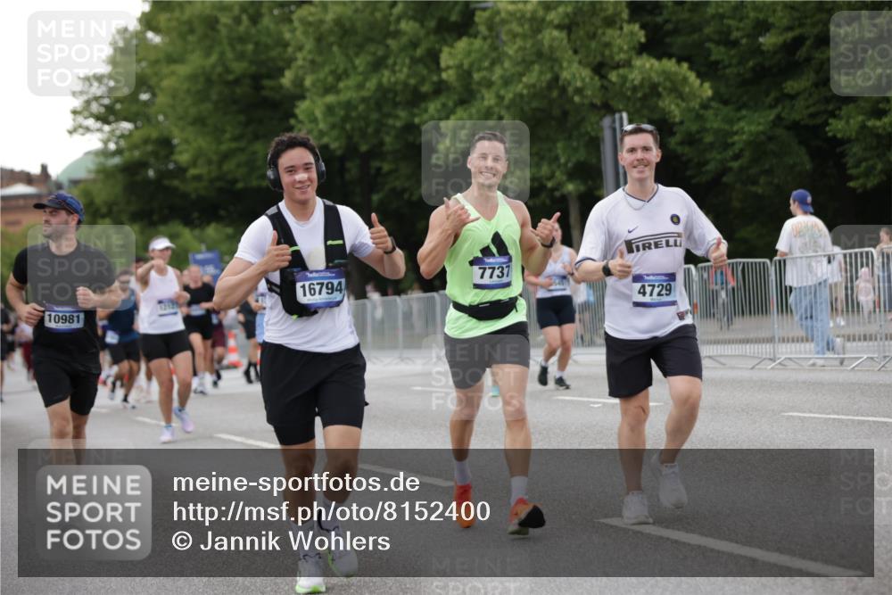 29.06.2025 - hella hamburg halbmarathon Jannik Wohlers http://msf.ph/oto/8152400 29.06.2025 10:52:25 Lombardsbrücke 1369, 1826, 2146, 2362, 2701, 2988, 3140, 3227, 3787, 4591, 4729, 7032, 7737, 8641, 9545, 10055, 10417, 10568, 10600, 10879, 10981, 11919, 12127, 12128, 12994, 14009, 14643, 14704, 14765, 14807, 14827, 14897, 15438, 15439, 15447, 15867, 16053, 16056, 16794, 16961, 16984, 17050, 17359, 17896, 18106, 18205, 18645, 18997, 19063, 19097 meine-sportfotos.de