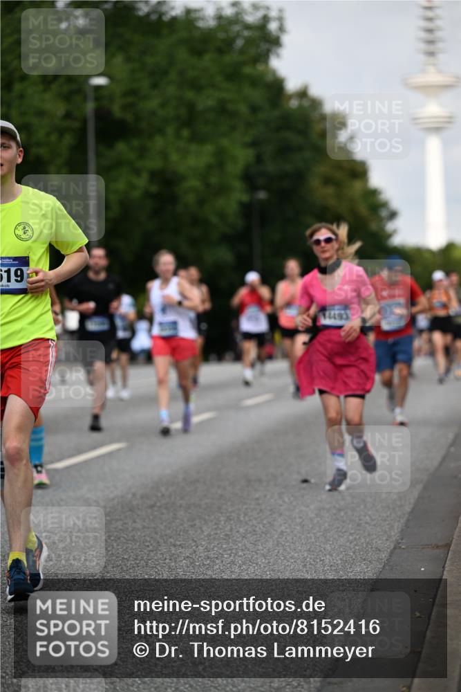 29.06.2025 - hella hamburg halbmarathon Dr. Thomas Lammeyer http://msf.ph/oto/8152416 29.06.2025 10:07:18 Kennedybrücke 1114, 1135, 1138, 1482, 1702, 2619, 2712, 2782, 2810, 3001, 3572, 3630, 4066, 4204, 4613, 4665, 5734, 6217, 7210, 7211, 7290, 7888, 8624, 9439, 9554, 10128, 10824 meine-sportfotos.de