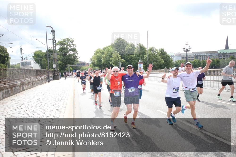 29.06.2025 - hella hamburg halbmarathon Jannik Wohlers http://msf.ph/oto/8152423 29.06.2025 10:42:03 Lombardsbrücke 1150, 1360, 1624, 1929, 1957, 1994, 2069, 2134, 2538, 2580, 3605, 3874, 4353, 4778, 4891, 4892, 5403, 5419, 5810, 6828, 7040, 7260, 7557, 7666, 8459, 8525, 8526, 8529, 8712, 8816, 9370, 9980, 10532, 10842, 10872, 10899, 11074, 11075, 11463, 11468, 11550, 11677, 12403, 12684, 12854, 12903, 12904, 13250, 13406, 13456, 13952, 13953, 14042, 14084, 14108, 14170, 14328, 14405, 14426, 14468, 14556, 14585, 14636, 14769, 15004, 15155, 15219, 15221, 15912, 15977, 16215, 16352 meine-sportfotos.de
