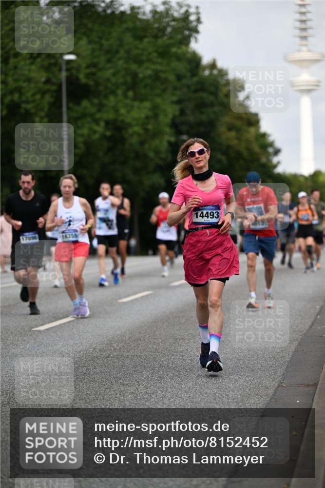 29.06.2025 - hella hamburg halbmarathon Dr. Thomas Lammeyer http://msf.ph/oto/8152452 29.06.2025 10:07:19 Kennedybrücke 1114, 1135, 1138, 1482, 1702, 2619, 2712, 2782, 2810, 3001, 3572, 3630, 4066, 4204, 4613, 4665, 5734, 6217, 7210, 7211, 7290, 7888, 8614, 8624, 9439, 9554, 10128, 10824 meine-sportfotos.de
