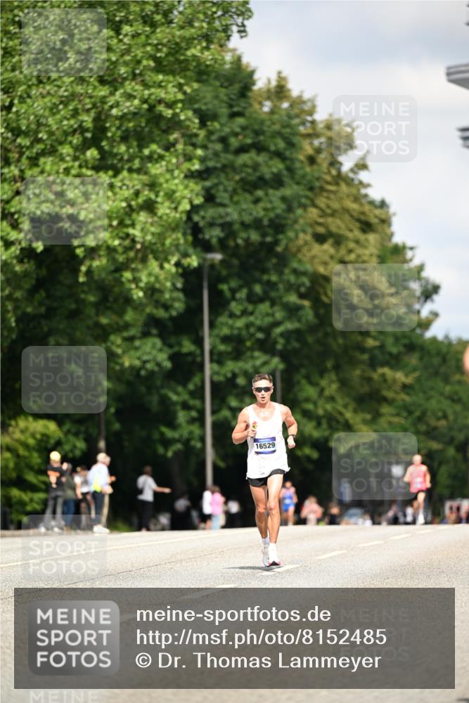 29.06.2025 - hella hamburg halbmarathon Dr. Thomas Lammeyer http://msf.ph/oto/8152485 29.06.2025 09:41:54 Kennedybrücke  meine-sportfotos.de