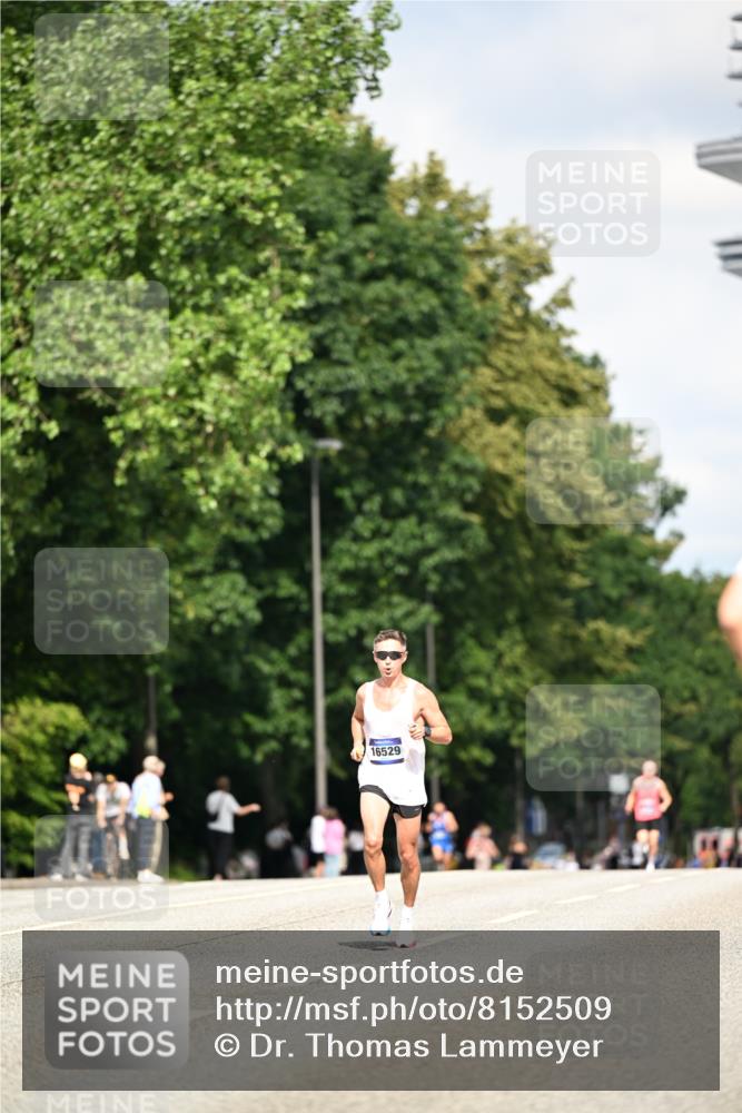 29.06.2025 - hella hamburg halbmarathon Dr. Thomas Lammeyer http://msf.ph/oto/8152509 29.06.2025 09:41:54 Kennedybrücke  meine-sportfotos.de