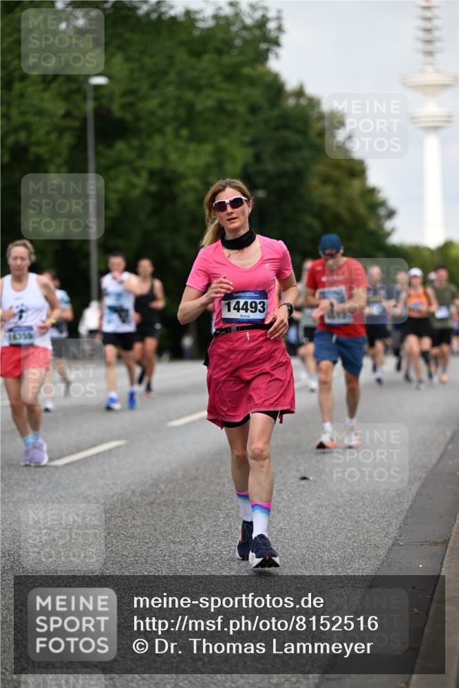 29.06.2025 - hella hamburg halbmarathon Dr. Thomas Lammeyer http://msf.ph/oto/8152516 29.06.2025 10:07:20 Kennedybrücke 1114, 1135, 1138, 1482, 1702, 2619, 2782, 2810, 3001, 3572, 3630, 4066, 4204, 4613, 4665, 5734, 6217, 7210, 7211, 7290, 7888, 8614, 8624, 9439, 9554, 10128, 10824 meine-sportfotos.de