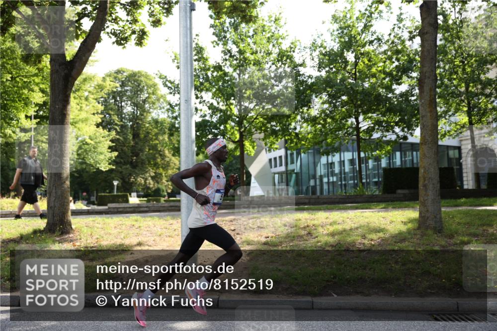 29.06.2025 - hella hamburg halbmarathon Yannick Fuchs http://msf.ph/oto/8152519 29.06.2025 09:57:51 20KM  meine-sportfotos.de