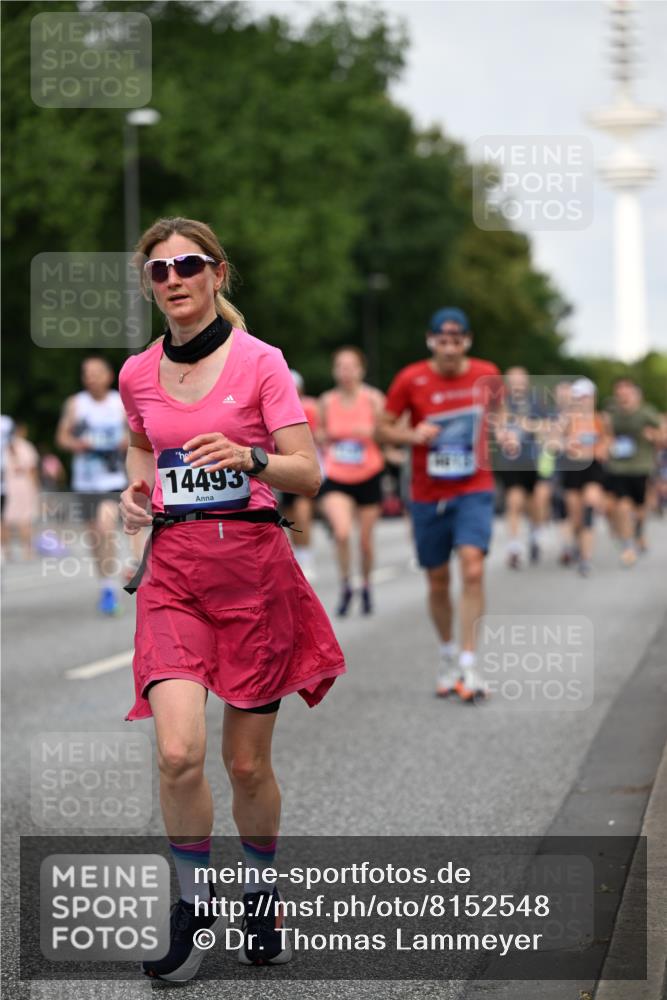 29.06.2025 - hella hamburg halbmarathon Dr. Thomas Lammeyer http://msf.ph/oto/8152548 29.06.2025 10:07:21 Kennedybrücke 1114, 1135, 1138, 1482, 1702, 2619, 2782, 2810, 3001, 3572, 3630, 4066, 4204, 4613, 4665, 5734, 6217, 7210, 7211, 7290, 7888, 8614, 9439, 9554, 10128, 10824 meine-sportfotos.de