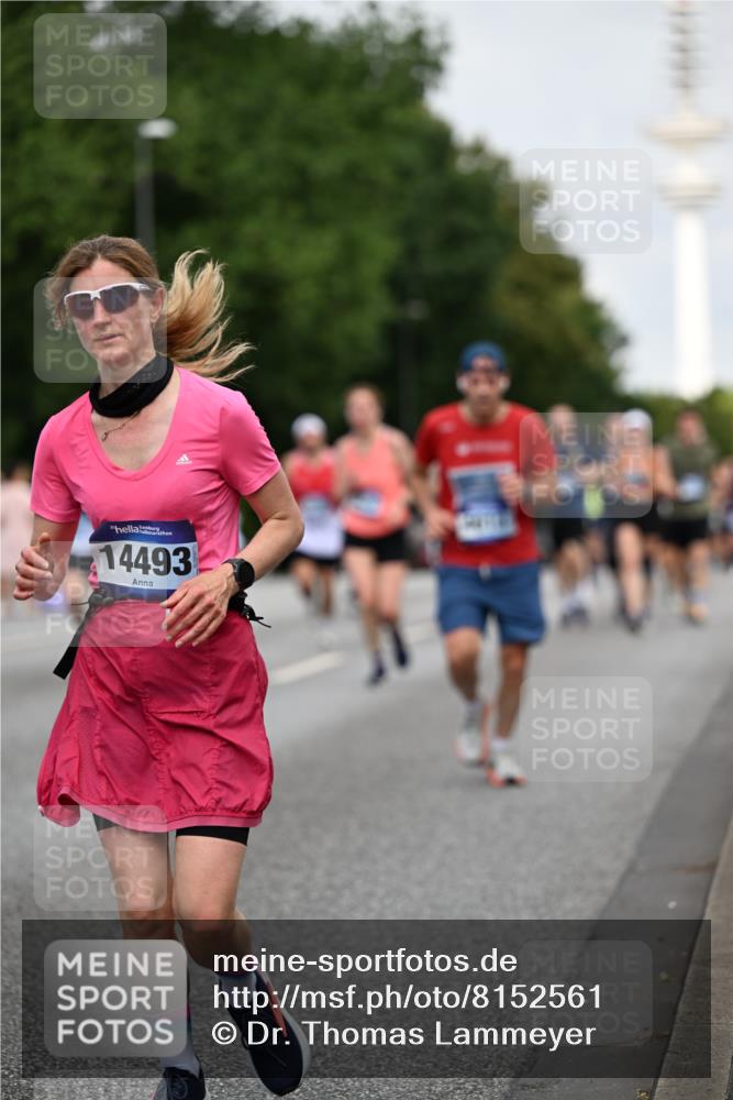 29.06.2025 - hella hamburg halbmarathon Dr. Thomas Lammeyer http://msf.ph/oto/8152561 29.06.2025 10:07:21 Kennedybrücke 1114, 1135, 1138, 1482, 1702, 2619, 2782, 2810, 3001, 3572, 3630, 4066, 4204, 4613, 4665, 5734, 6217, 7210, 7211, 7290, 7888, 8614, 9439, 9554, 10128, 10824 meine-sportfotos.de