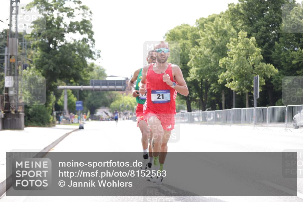 29.06.2025 - hella hamburg halbmarathon Jannik Wohlers http://msf.ph/oto/8152563 29.06.2025 09:31:55 Lombardsbrücke 17, 21 meine-sportfotos.de