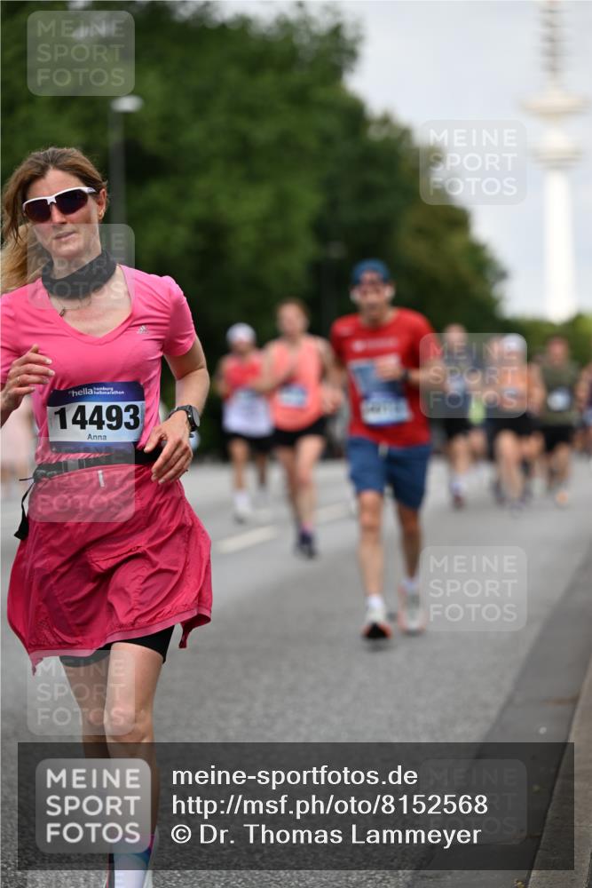 29.06.2025 - hella hamburg halbmarathon Dr. Thomas Lammeyer http://msf.ph/oto/8152568 29.06.2025 10:07:21 Kennedybrücke 1114, 1135, 1138, 1482, 1702, 2619, 2782, 2810, 3001, 3572, 3630, 4066, 4204, 4613, 4665, 5734, 6217, 7210, 7211, 7290, 7888, 8614, 9439, 9554, 10128, 10824 meine-sportfotos.de