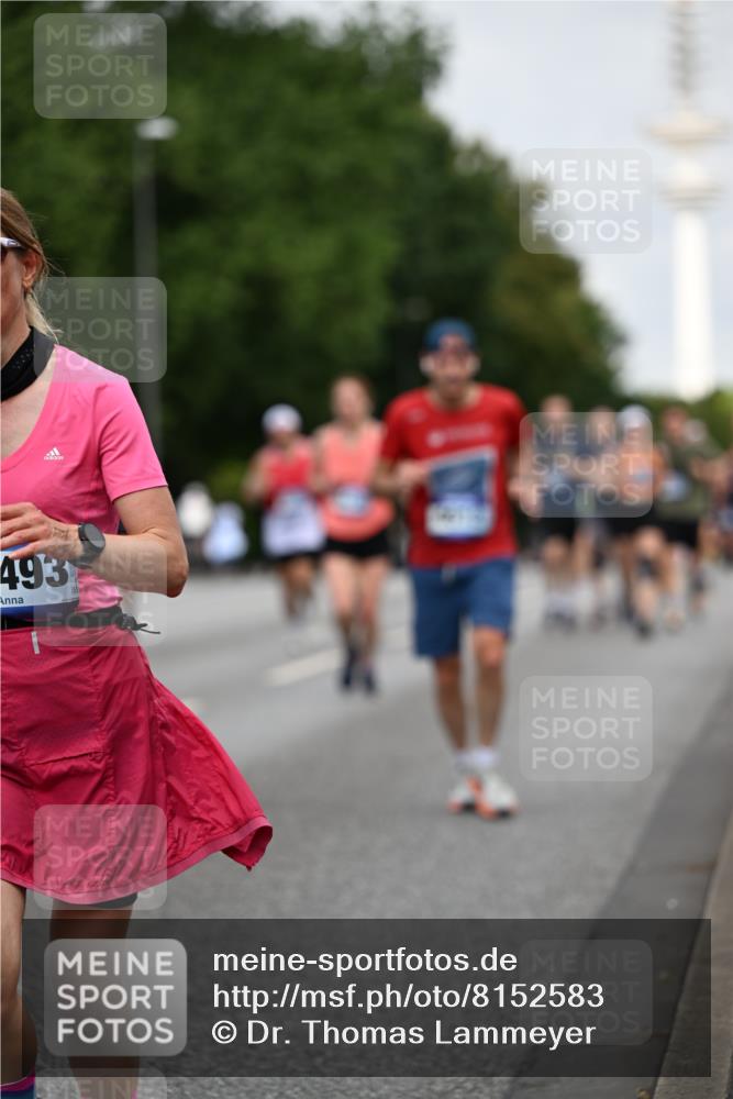 29.06.2025 - hella hamburg halbmarathon Dr. Thomas Lammeyer http://msf.ph/oto/8152583 29.06.2025 10:07:21 Kennedybrücke 1114, 1135, 1138, 1482, 1702, 2619, 2782, 2810, 3001, 3572, 3630, 4066, 4204, 4613, 4665, 5734, 6217, 7210, 7211, 7290, 7888, 8614, 9439, 9554, 10128, 10824 meine-sportfotos.de
