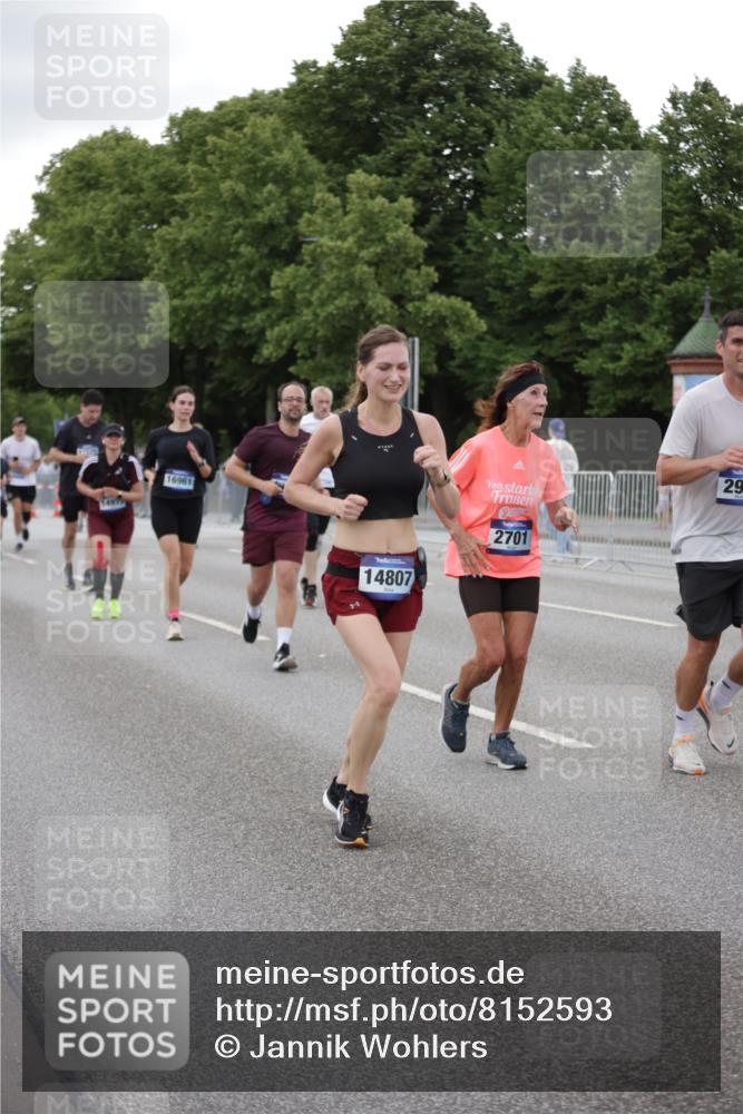 29.06.2025 - hella hamburg halbmarathon Jannik Wohlers http://msf.ph/oto/8152593 29.06.2025 10:52:34 Lombardsbrücke 2146, 2291, 2701, 2988, 3787, 4729, 6135, 6521, 7032, 7681, 7737, 9545, 10055, 10417, 10568, 10661, 10981, 11520, 11524, 11919, 12127, 12128, 13489, 14009, 14643, 14765, 14807, 14977, 14979, 15438, 15439, 15867, 16137, 16156, 16794, 16961, 18988 meine-sportfotos.de