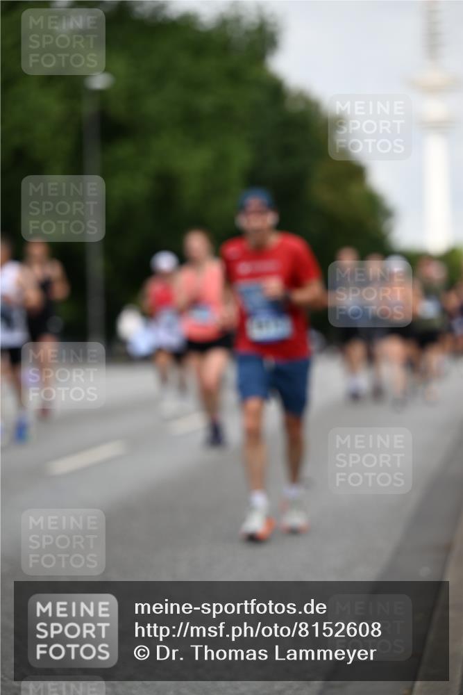 29.06.2025 - hella hamburg halbmarathon Dr. Thomas Lammeyer http://msf.ph/oto/8152608 29.06.2025 10:07:22 Kennedybrücke 1114, 1135, 1138, 1482, 1702, 2619, 2782, 2810, 3001, 3572, 3630, 4066, 4204, 4613, 4665, 5734, 6217, 7210, 7211, 7290, 7888, 8614, 9439, 9554, 10128, 10824 meine-sportfotos.de