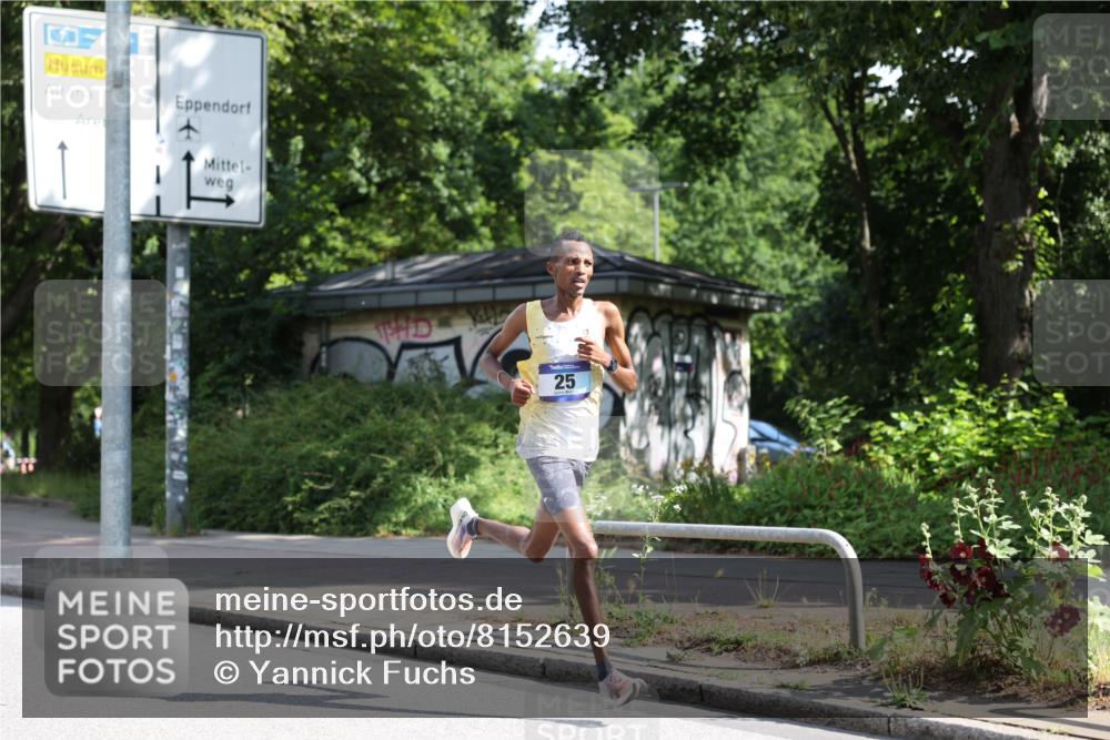 29.06.2025 - hella hamburg halbmarathon Yannick Fuchs http://msf.ph/oto/8152639 29.06.2025 09:58:51 20KM 2, 7, 10, 22, 25 meine-sportfotos.de