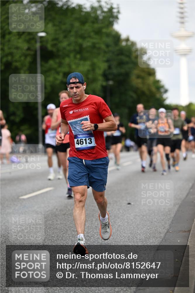 29.06.2025 - hella hamburg halbmarathon Dr. Thomas Lammeyer http://msf.ph/oto/8152647 29.06.2025 10:07:22 Kennedybrücke 1114, 1135, 1138, 1482, 1702, 2619, 2782, 2810, 3001, 3572, 3630, 4066, 4204, 4613, 4665, 5734, 6217, 7210, 7211, 7290, 7888, 8614, 9439, 9554, 10128, 10824 meine-sportfotos.de