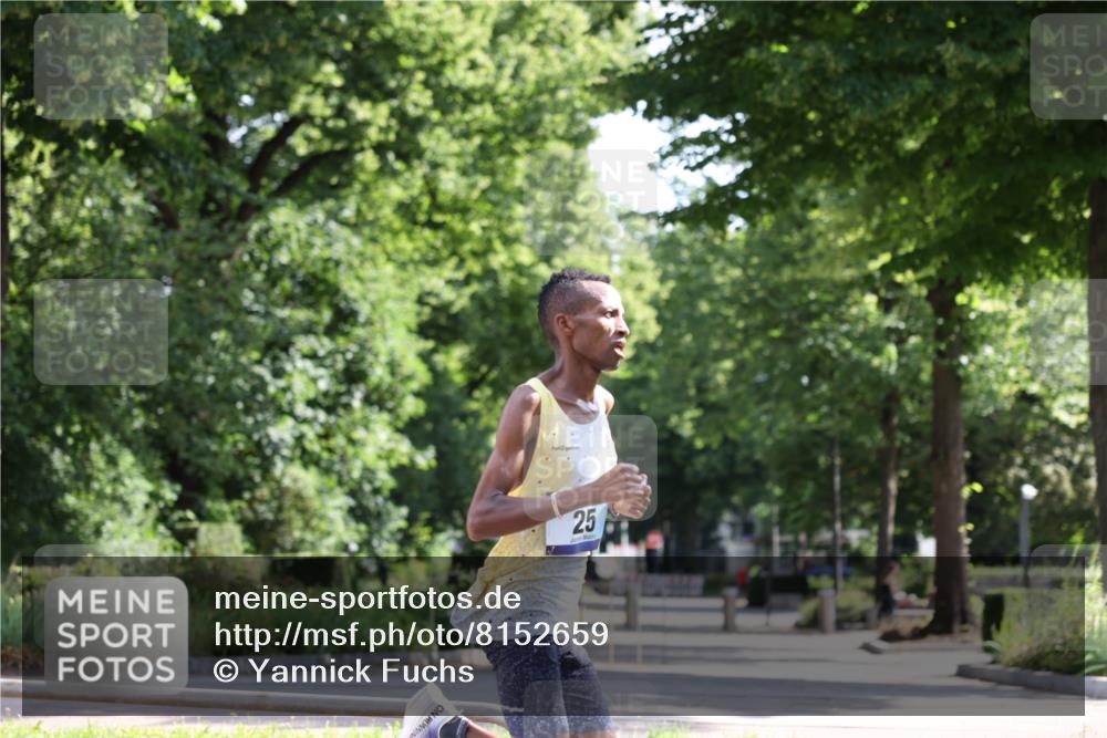 29.06.2025 - hella hamburg halbmarathon Yannick Fuchs http://msf.ph/oto/8152659 29.06.2025 09:58:51 20KM 2, 7, 10, 22, 25 meine-sportfotos.de