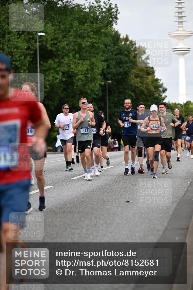 29.06.2025 - hella hamburg halbmarathon Dr. Thomas Lammeyer http://msf.ph/oto/8152681 29.06.2025 10:07:24 Kennedybrücke 1114, 1135, 1138, 1482, 1702, 1885, 2619, 2759, 2782, 2810, 3001, 3572, 3630, 4066, 4204, 4511, 4613, 4665, 6217, 7210, 7211, 7290, 7888, 8614, 9439, 9453, 9554, 10824 meine-sportfotos.de