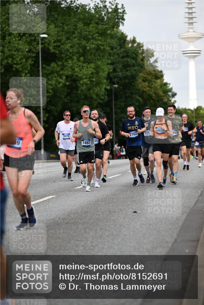 29.06.2025 - hella hamburg halbmarathon Dr. Thomas Lammeyer http://msf.ph/oto/8152691 29.06.2025 10:07:24 Kennedybrücke 1114, 1135, 1138, 1482, 1702, 1885, 2619, 2759, 2782, 2810, 3001, 3572, 3630, 4066, 4204, 4511, 4613, 4665, 6217, 7210, 7211, 7290, 7888, 8614, 9439, 9453, 9554, 10824 meine-sportfotos.de