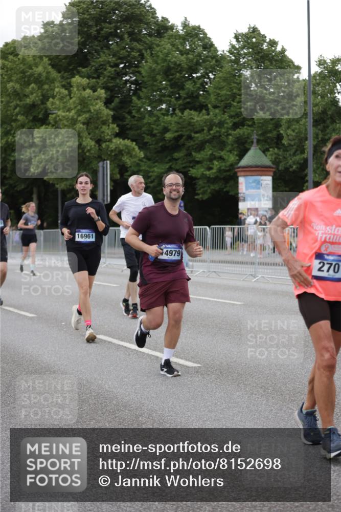 29.06.2025 - hella hamburg halbmarathon Jannik Wohlers http://msf.ph/oto/8152698 29.06.2025 10:52:36 Lombardsbrücke 2146, 2291, 2701, 2988, 3787, 4626, 4729, 6135, 6521, 7681, 7737, 9545, 10055, 10417, 10568, 10661, 10981, 11520, 11524, 11919, 12127, 12128, 13489, 13916, 13917, 14009, 14643, 14765, 14807, 14977, 14979, 16137, 16156, 16794, 16961, 18988 meine-sportfotos.de