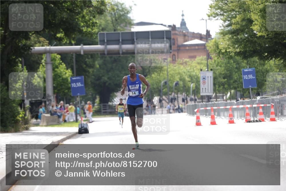 29.06.2025 - hella hamburg halbmarathon Jannik Wohlers http://msf.ph/oto/8152700 29.06.2025 09:32:02 Lombardsbrücke 14, 17, 21 meine-sportfotos.de