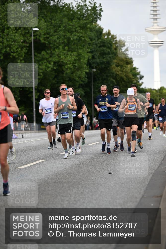 29.06.2025 - hella hamburg halbmarathon Dr. Thomas Lammeyer http://msf.ph/oto/8152707 29.06.2025 10:07:24 Kennedybrücke 1114, 1135, 1138, 1482, 1702, 1885, 2619, 2759, 2782, 2810, 3001, 3572, 3630, 4066, 4204, 4511, 4613, 4665, 6217, 7210, 7211, 7290, 7888, 8614, 9439, 9453, 9554, 10824 meine-sportfotos.de