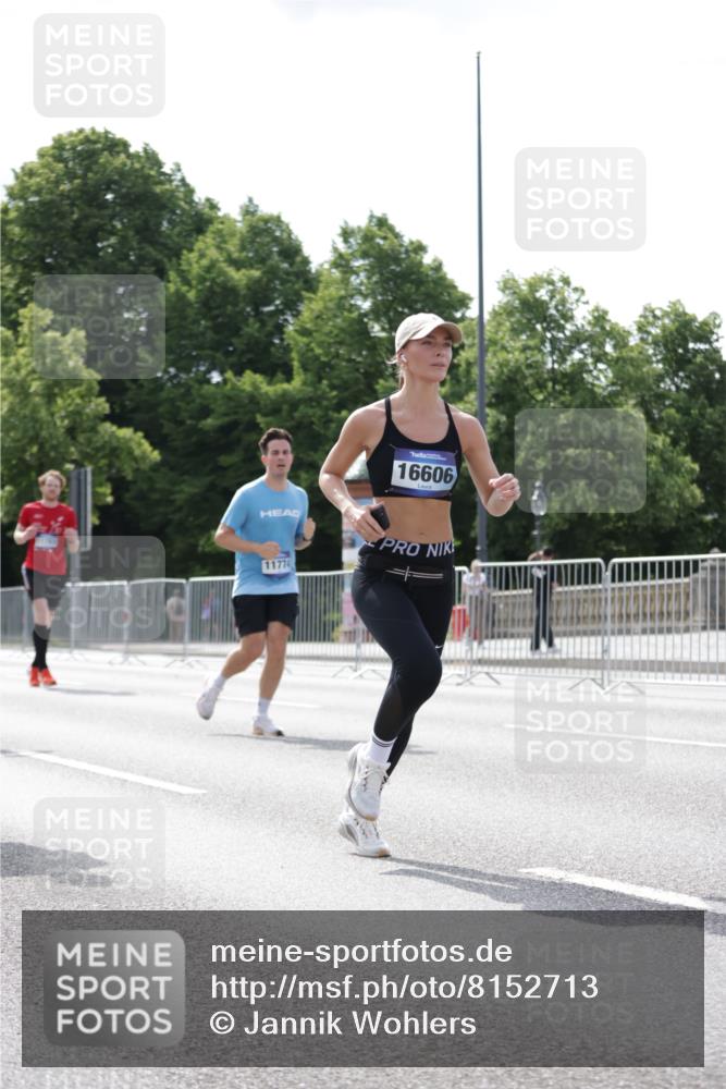 29.06.2025 - hella hamburg halbmarathon Jannik Wohlers http://msf.ph/oto/8152713 29.06.2025 10:15:27 Lombardsbrücke 1156, 1651, 2076, 3167, 4007, 5423, 7897, 7941, 7942, 8554, 8746, 8885, 9192, 9675, 9784, 10108, 10608, 11113, 11303, 11478, 11774, 11783, 11818, 12427, 12469, 12628, 13179, 13818, 13951, 14423, 14543, 14550, 14559, 14630, 15570, 15710, 15889, 15988, 16020, 16348, 16606, 16923, 17350, 18150, 18641, 18957 meine-sportfotos.de
