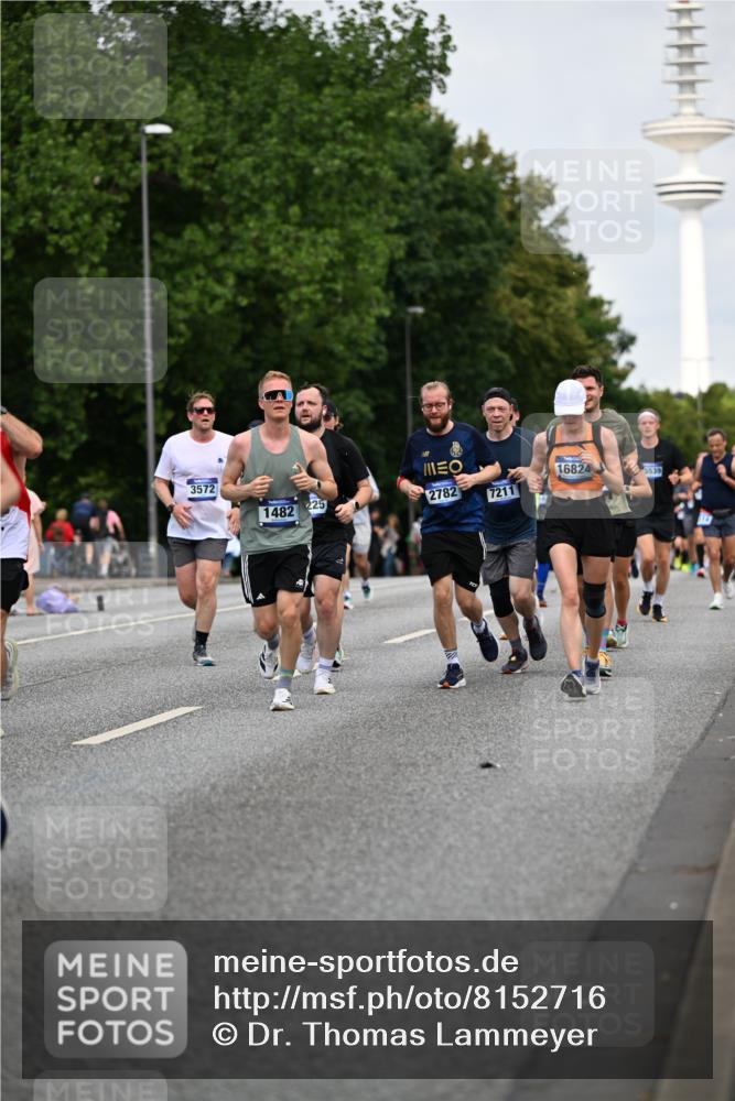 29.06.2025 - hella hamburg halbmarathon Dr. Thomas Lammeyer http://msf.ph/oto/8152716 29.06.2025 10:07:25 Kennedybrücke 1114, 1135, 1138, 1482, 1702, 1885, 2594, 2619, 2759, 2782, 2810, 3001, 3572, 3630, 4066, 4204, 4511, 4613, 4665, 6217, 7210, 7211, 7290, 7935, 8614, 9439, 9453, 9554, 10824 meine-sportfotos.de