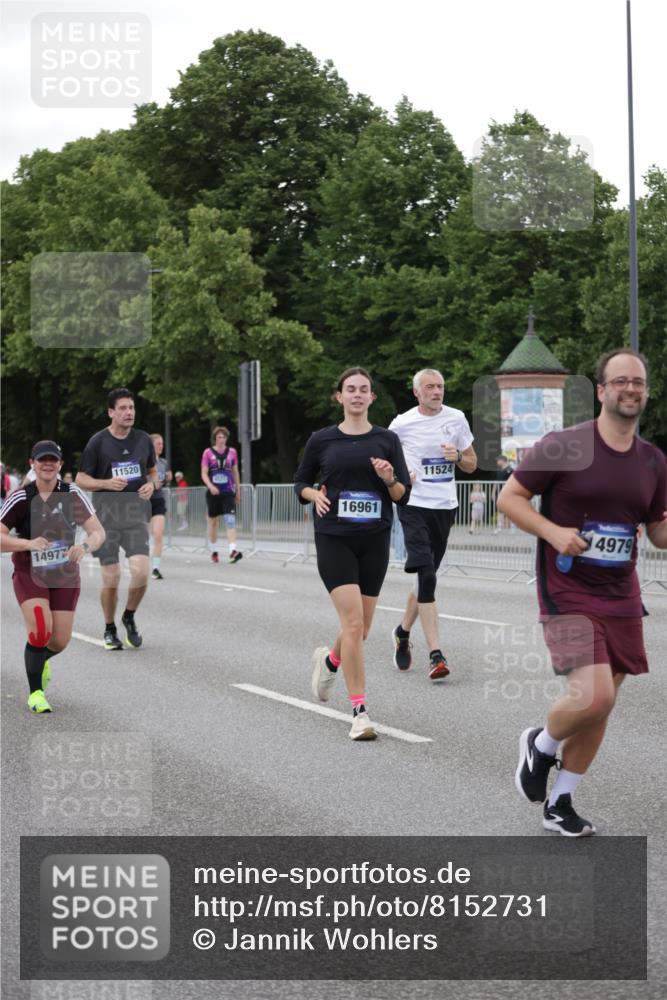 29.06.2025 - hella hamburg halbmarathon Jannik Wohlers http://msf.ph/oto/8152731 29.06.2025 10:52:37 Lombardsbrücke 2146, 2291, 2701, 2988, 3787, 4626, 4729, 6135, 6521, 7681, 7737, 9545, 10055, 10417, 10568, 10661, 10981, 11520, 11524, 11919, 12127, 12128, 13489, 13916, 13917, 14643, 14765, 14807, 14977, 14979, 16137, 16156, 16961, 18988 meine-sportfotos.de