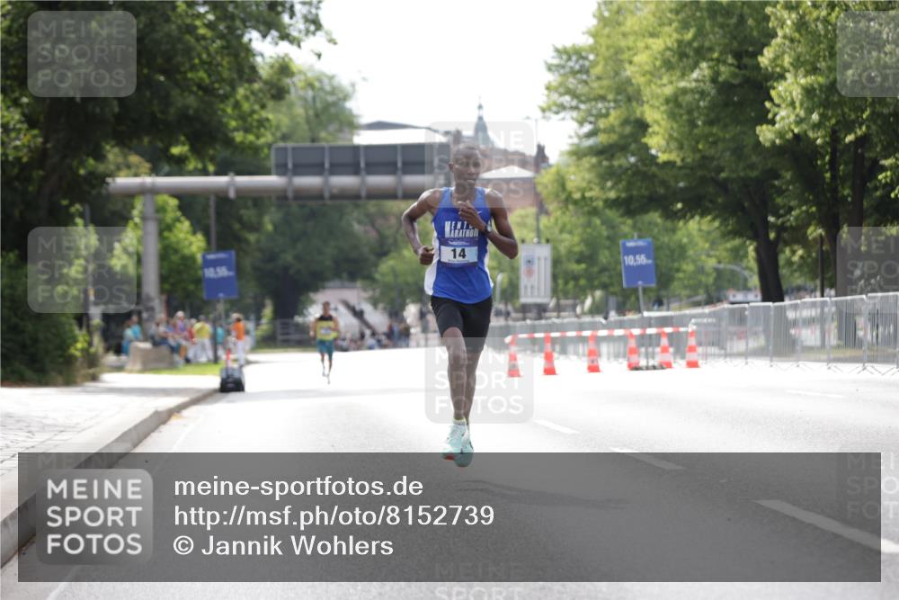 29.06.2025 - hella hamburg halbmarathon Jannik Wohlers http://msf.ph/oto/8152739 29.06.2025 09:32:03 Lombardsbrücke 14, 17, 21 meine-sportfotos.de
