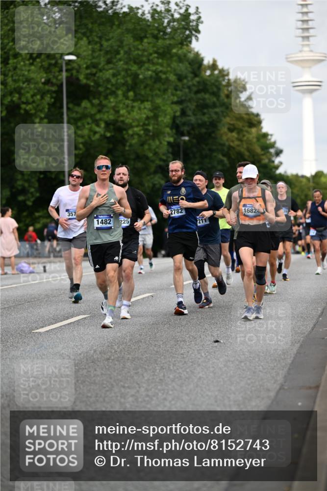 29.06.2025 - hella hamburg halbmarathon Dr. Thomas Lammeyer http://msf.ph/oto/8152743 29.06.2025 10:07:25 Kennedybrücke 1114, 1135, 1138, 1482, 1702, 1885, 2594, 2619, 2759, 2782, 2810, 3001, 3572, 3630, 4066, 4204, 4511, 4613, 4665, 6217, 7210, 7211, 7290, 7935, 8614, 9439, 9453, 9554, 10824 meine-sportfotos.de