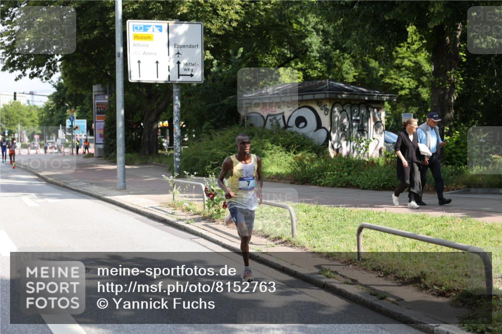 29.06.2025 - hella hamburg halbmarathon Yannick Fuchs http://msf.ph/oto/8152763 29.06.2025 09:59:20 20KM 7, 9, 16, 23 meine-sportfotos.de